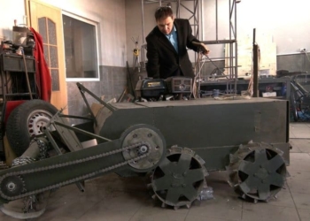 На Тернопільщині винахідник розробив дрон-розміновувач для ЗСУ