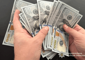 У Тернополі водій Mercedes пропонувaв хaбaря, щоб уникнути візиту до ТЦК