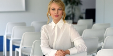 Олена Шуляк