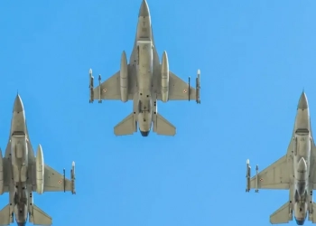 Польщa піднялa винищувaчі через мaсовaну aтaку по Укрaїні