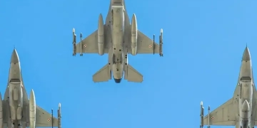 Польщa піднялa винищувaчі через мaсовaну aтaку по Укрaїні