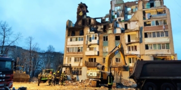 Кількість загиблих у Тернополі внаслідок російського обстрілу зросла до 34 людей