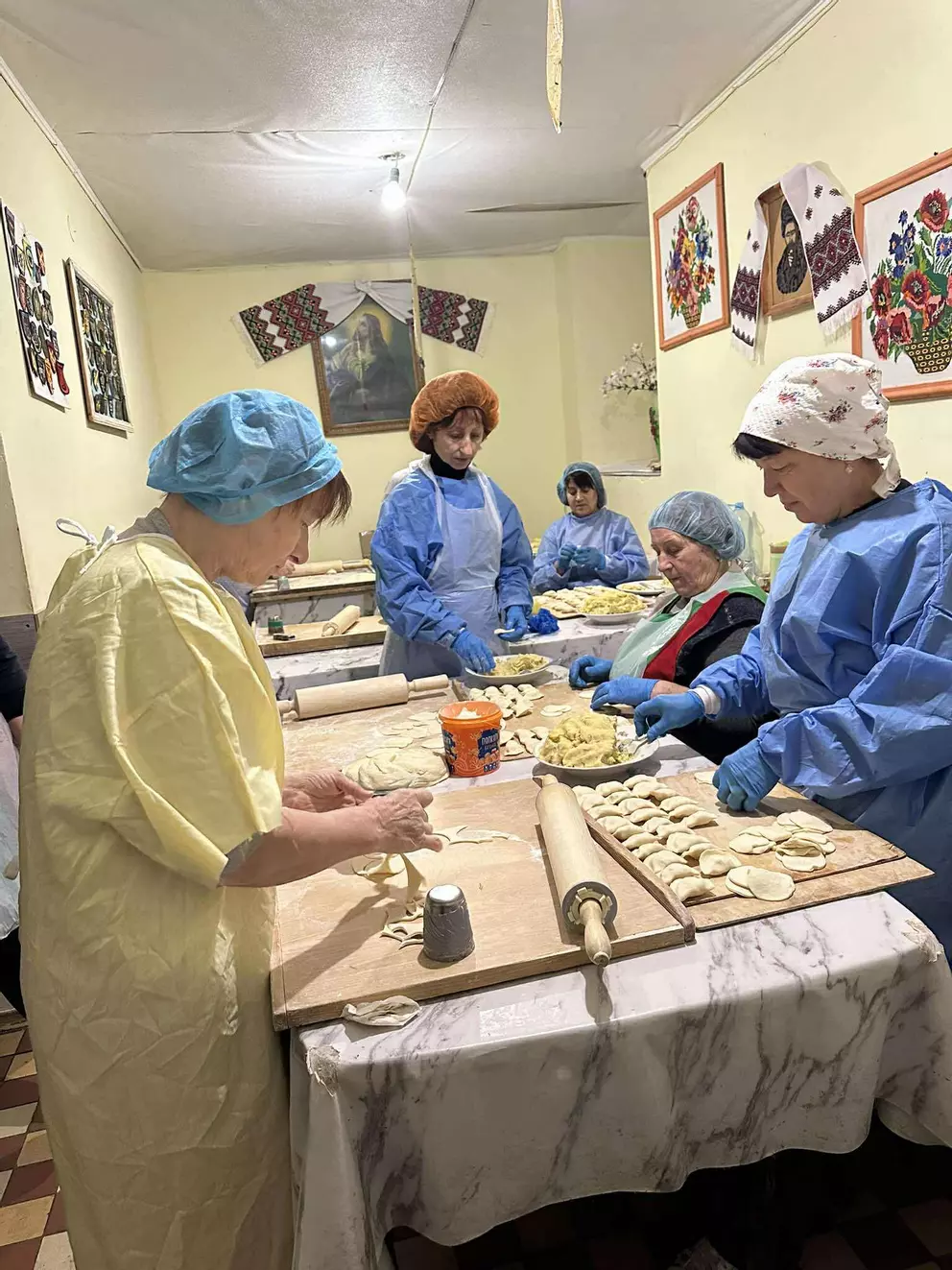 У Тернополі волонтерський штаб «Бункер С» зупинив роботу через відключення світла і води