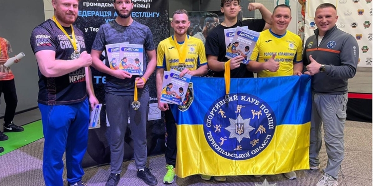 чемпіонат з армрестлінгу та пара-армрестлінгу