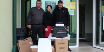 Великогаївська громада передала “Азову” старлінки, тепловізор і зарядну станцію