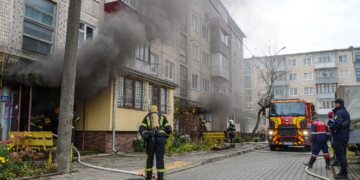 Евакуювали 7 людей через пожежу в підвалі тернопільської багатоповерхівки