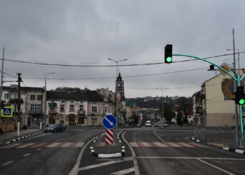 Тиждень безпеки руху: дорожники Тернопільщини перевірили аварійні ділянки та привели в порядок зупинки