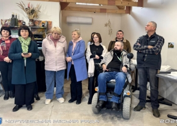 відкрили інклюзивну виставку