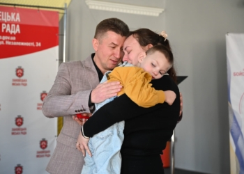 У Лановецькій громаді вручили кулони-обереги дітям полеглих Героїв