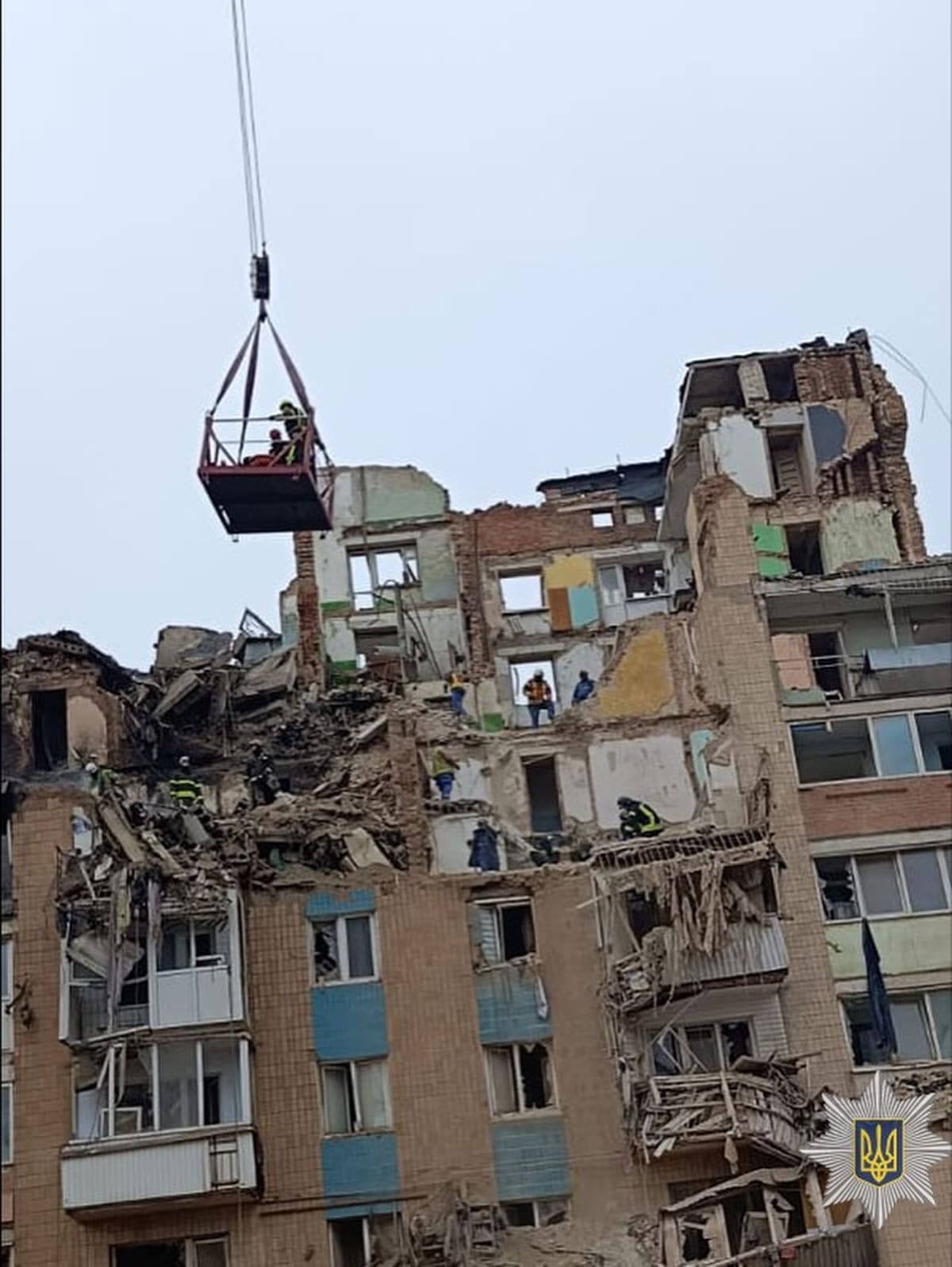 У Тернополі на місці обстрілу знайшли тіла ще трьох людей: мати і двоє дітей віком 5 і 1,5 року