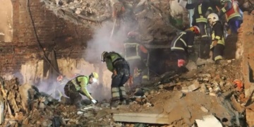 Кількість загиблих після прильоту по житловому будинку в Тернополі зросла до 33