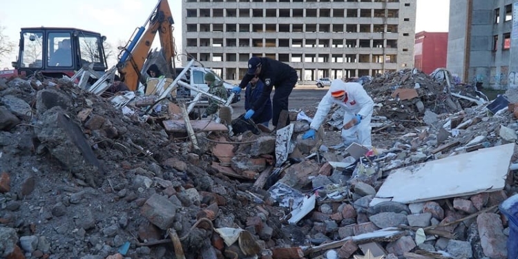 Попри закінчення пошуково-рятувальних робіт тривають пошуки зниклих у Тернополі