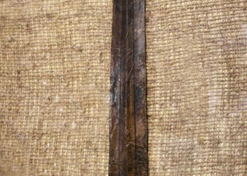 бронзовий меч