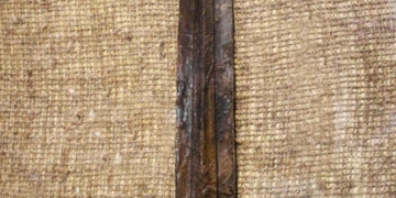 бронзовий меч