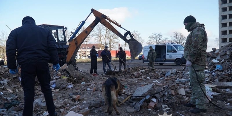 Попри закінчення пошуково-рятувальних робіт тривають пошуки зниклих у Тернополі