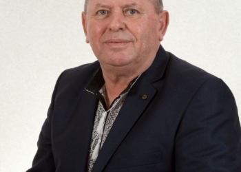 Роман Романів