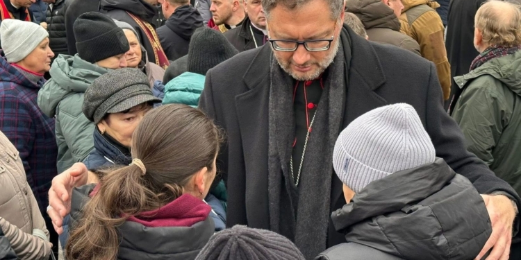 Глава УГКЦ і Папський Нунцій зустрілися з постраждалими тернополянами