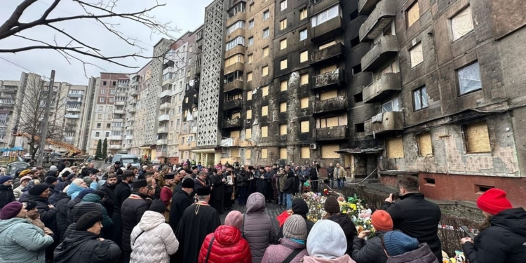 Глава УГКЦ і Папський Нунцій зустрілися з постраждалими тернополянами