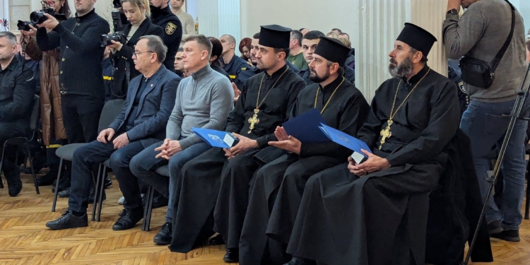 У Тернополі відзначили священників, які рятували людей після ракетного удару