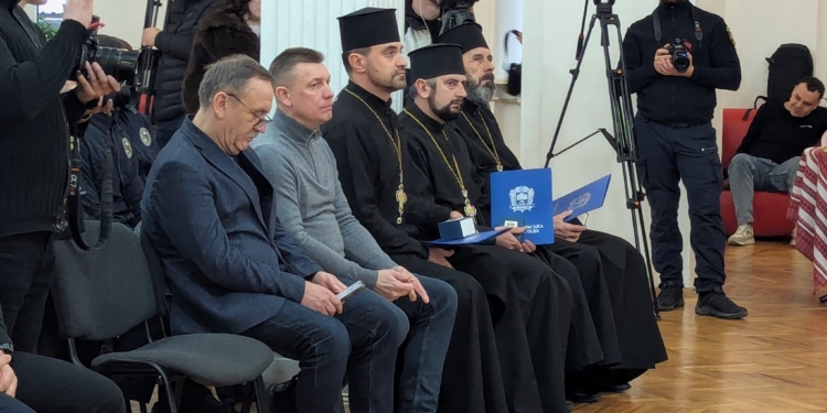 У Тернополі відзначили священників, які рятували людей після ракетного удару