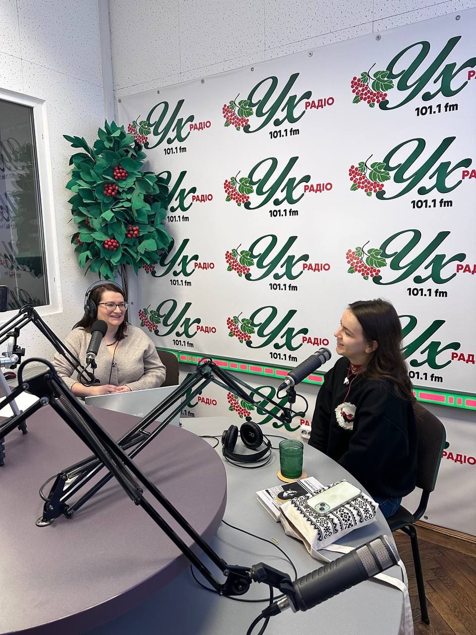 У ефірі УХ Радіо відбулась презентація пісні «Колискова» Віталії Грицак на вірш Володимира Вакуленка