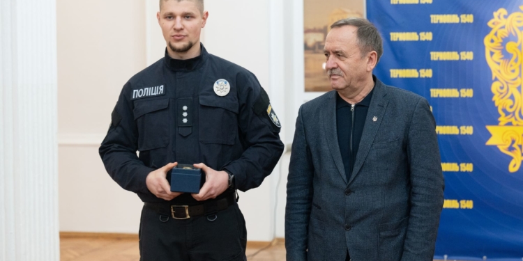 У Тернополі відзначили тернополян, які рятували людей 19 листопада