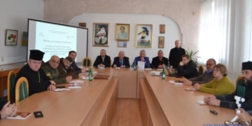 48 релігійних громад