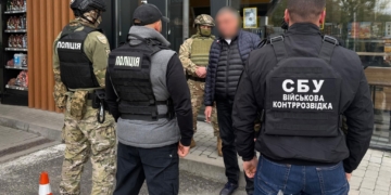 Житель Тернополя постане перед судом за хабар у 1500 доларів: обіцяв “виправити” дані в реєстрі призовників