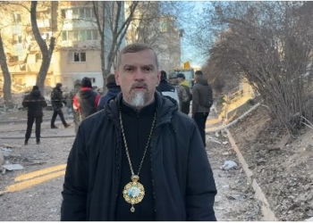 Митрополит і священнослужитель