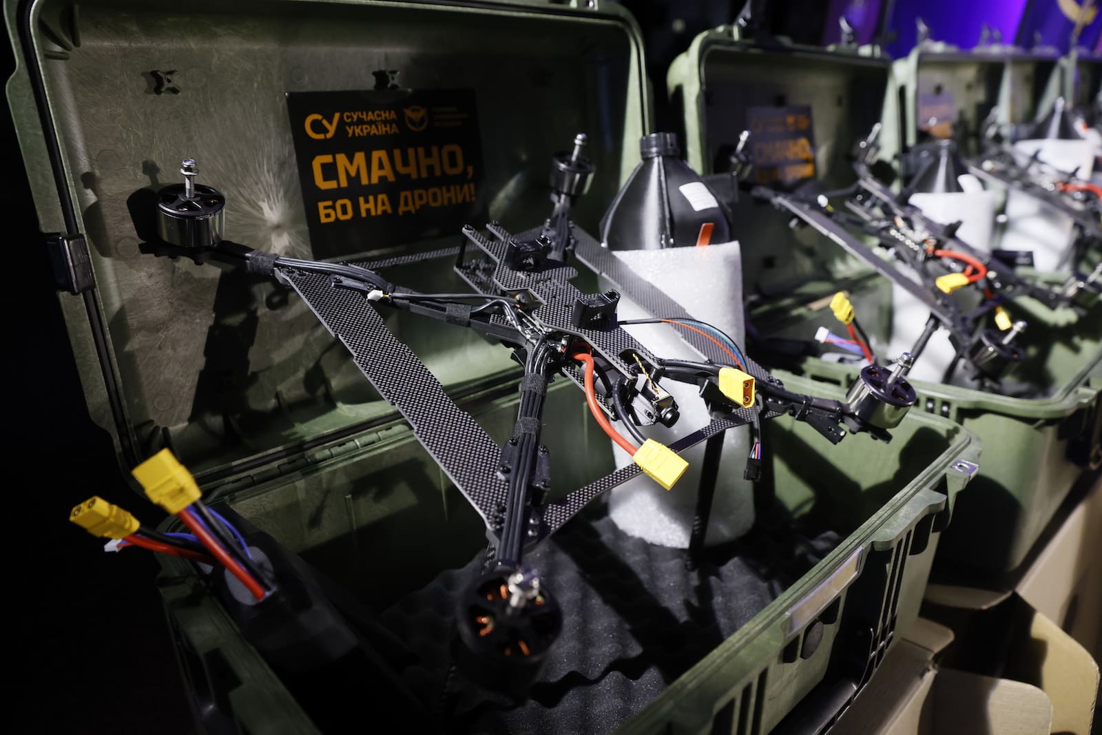 50 бойових SECRET BOXів для ГУР: перша партія дронів, зібраних волонтерами та рестораторами, посилять розвідників на Покровському напрямку