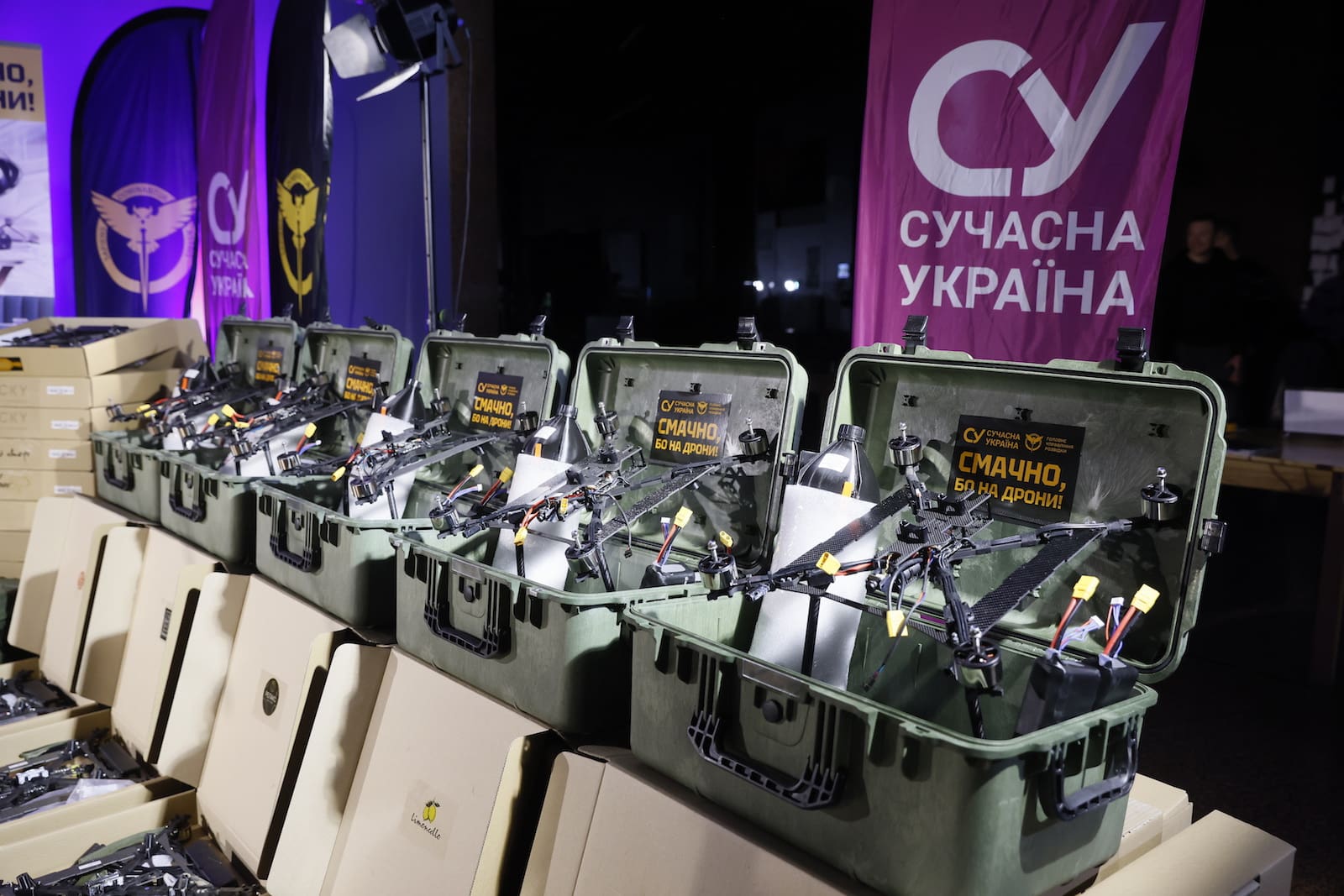 50 бойових SECRET BOXів для ГУР: перша партія дронів, зібраних волонтерами та рестораторами, посилять розвідників на Покровському напрямку