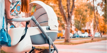 Як підготуватися до тривалої прогулянки з немовлям