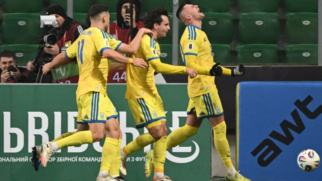 Україна обіграла Ісландію та пробилася у плейоф відбору ЧС-2026 з футболу