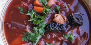 борщ з грибами