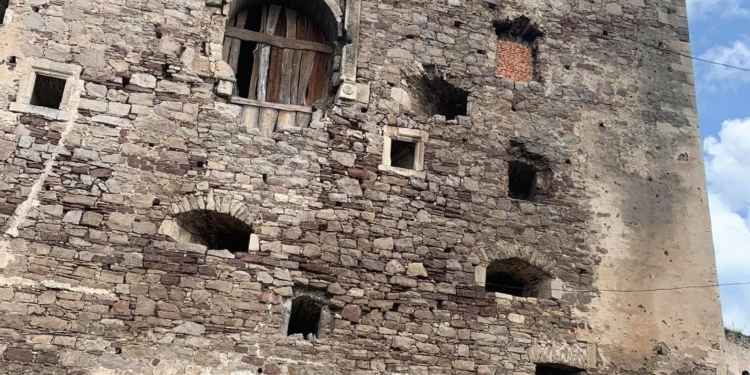 Язловецький замок: історія середньовічної твердині на Тернопільщині