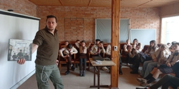 Пластуни з усієї Тернопільщини зібралися у Зарваниці на захід, присвячений Листопадовому зриву