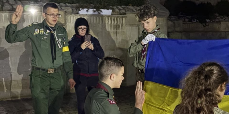 Пластуни з усієї Тернопільщини зібралися у Зарваниці на захід, присвячений Листопадовому зриву