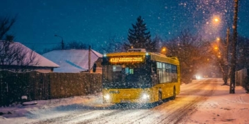 транспорт працюватиме зі скороченою кількістю одиниць