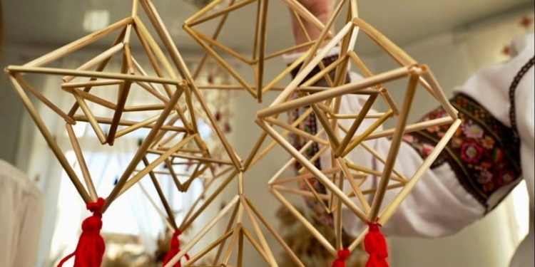 На Тернопільщині патрульні оперативно супроводили авто з породіллею