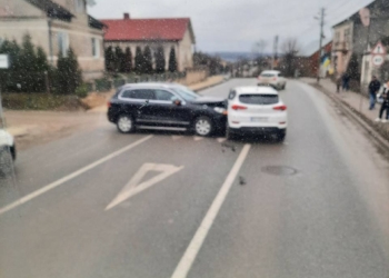 ДТП на вулиці Рогатинській у Бережанах: зіткнулися два легковики, потерпілих немає