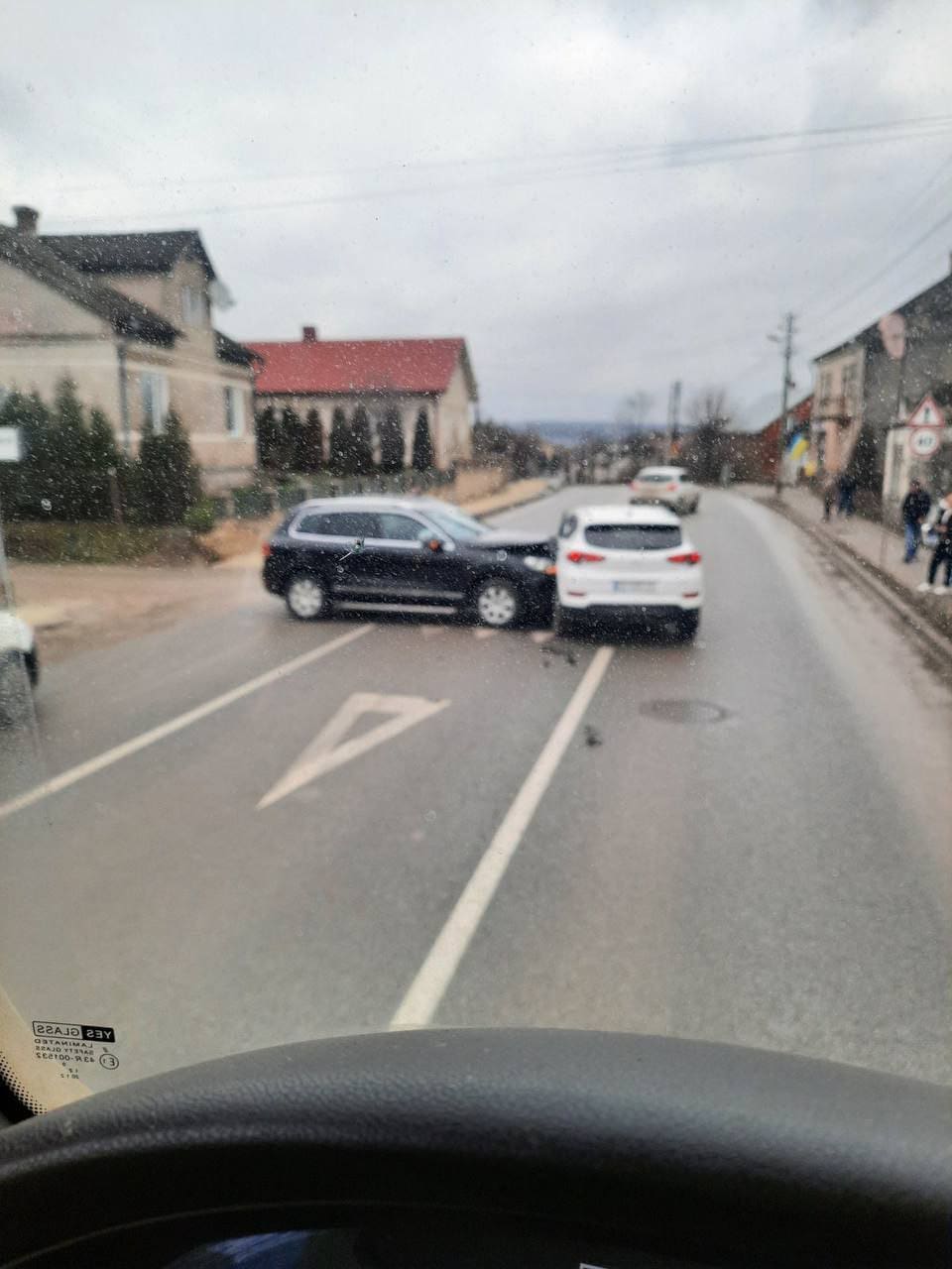 ДТП на вулиці Рогатинській у Бережанах: зіткнулися два легковики, потерпілих немає