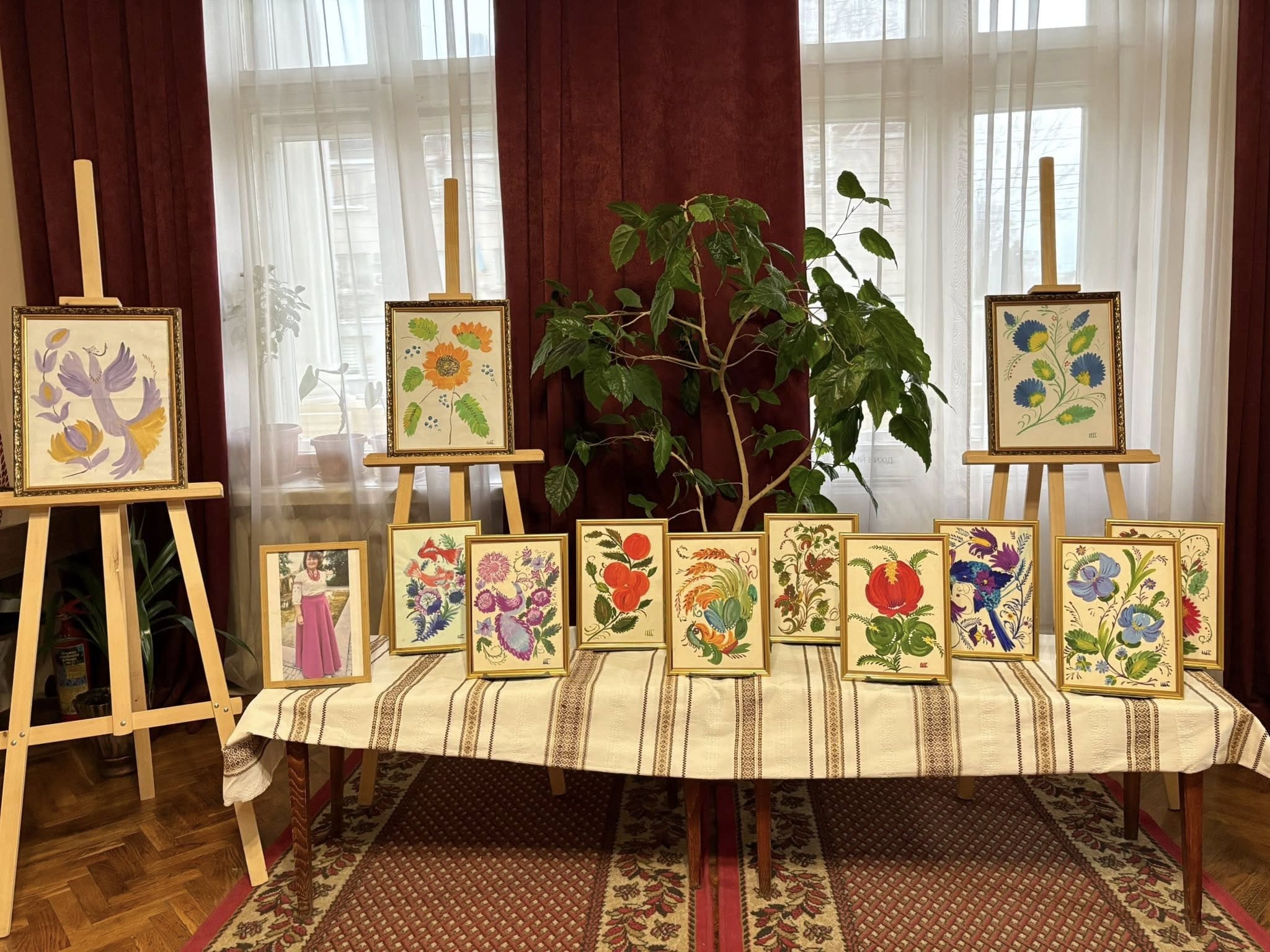 виставка петриківського розпису