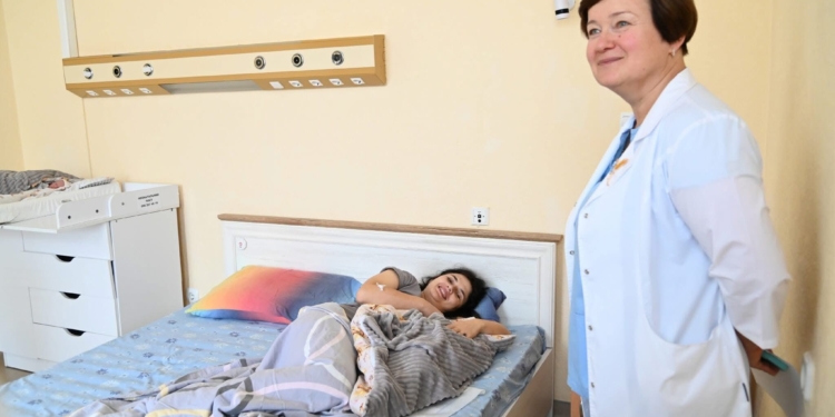 У Тернопільському перинатальному центрі «Мати і дитина» народжується надія: 1005 малюків за пів року