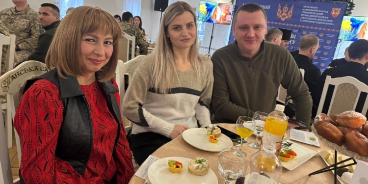 Молитва, єдність і пам’ять: у Тернополі відбувся Молитовний сніданок «Молитва сердець за воїнів і народ»