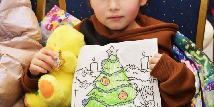 Благодійний захід «Не залишимо без уваги жодної дитини» зібрав у Подолянах 200 учасників