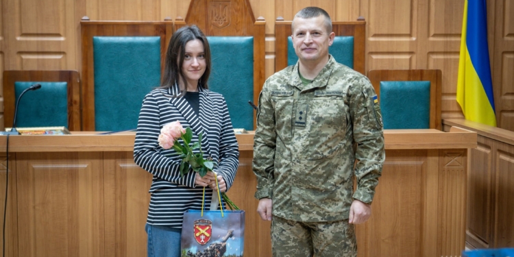 У Тернопільському міськрайонному суді привітали працівників з професійним святом