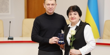 Волонтерку, просвітянку і педагога Галину Шот нагороджено відзнакою Тернопільської облради