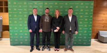 Партія «Слуга Народу» обрала нового голову: Олександр Корнієнко очолив політсилу