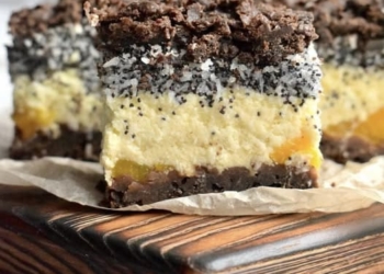 Маково-кокосовий сирник з персиками