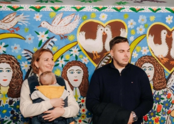 Біатлоністка з Тернополя Олена Підгрушна вперше з’явилася на публіці зі своїм первістком